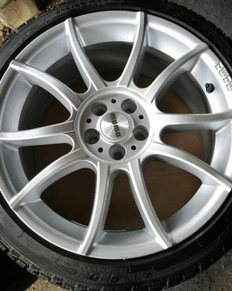 Cerchi in lega MOMO 17" con gomme neve - foratura