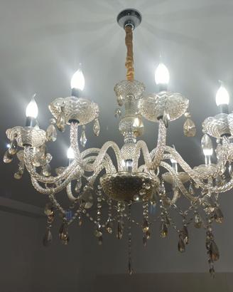 Lampadario classico a goccia in vetro