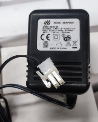 Alimentatore Caricabatterie 12V 1200mA