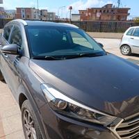 Hyundai Tucson 1.7 CRDi Aut. 2017  108000km €12000