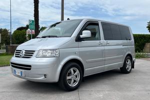 Volkswagen Multivan 2.5 TDI/130CV Highline