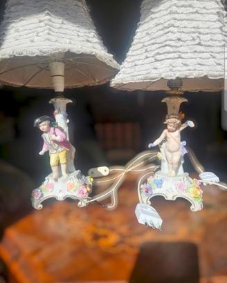 Coppia lampade porcellana Dresden fiori e figure