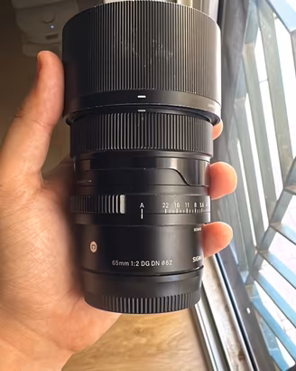Sigma 65 f2 per sony