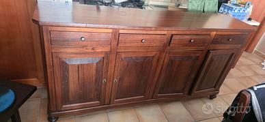 Mobile in legno in perfette condizioni 