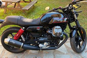 Moto Guzzi V7 Stone Special Edition 2024