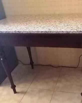 Tavolo con base granito