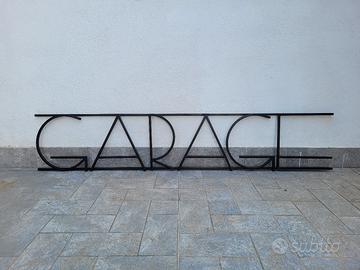 scritta GARAGE in ferro