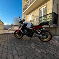 HONDA CB650F *ideale come prima moto