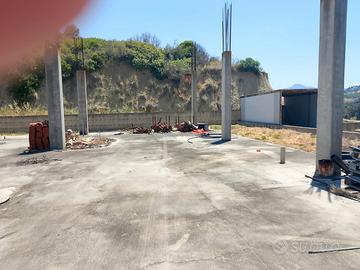 Lotto con struttura in cemento armato