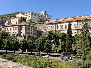 2 LOCALI A SORIANO NEL CIMINO