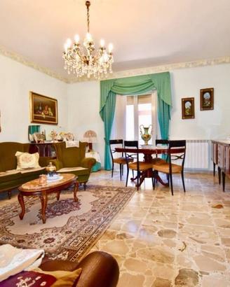 Appartamento di 180 m² con 5 locali a Canicattì