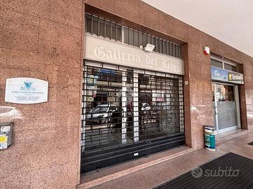 NEGOZIO A LEGNANO