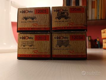 Lotto di 4 carri Rivarossi HO