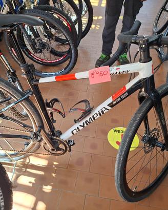 Gravel usata poco donna