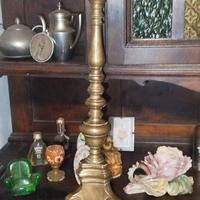 candelabro in bronzo