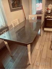 Tavolo da pranzo allungabile