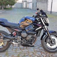 Yamaha XJ6 2012 – 40.890 km – gomme come nuove