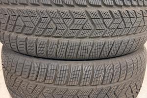 Gomme 235/60/17 invernali Pirelli