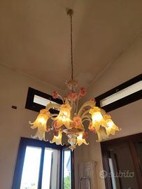 Lampadario rosa in vetro di Murano