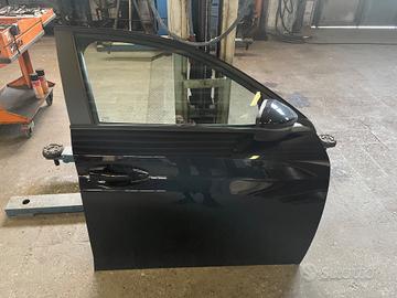 Portiera anteriore destra Peugeot 208 anno 2022