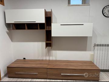 Parete attrezzata salotto