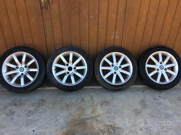 Cerchi in lega 15 pollici e gomme SMART ForTwo