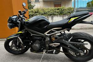 Triumph street triple rs
