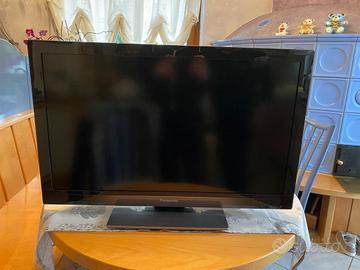 TV Panasonic 32”