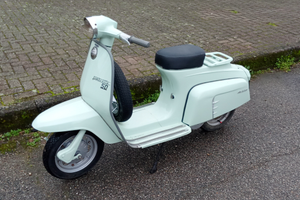 Lambretta j50 de luxe