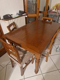 Tavolo da sala/cucina in legno + 4 sedie