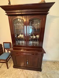 Antiquariato cristalliera