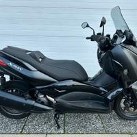 Yamaha X max 300