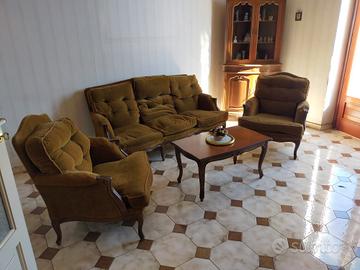 soggiorno + vetrinetta