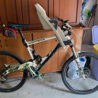 Seggiolino bici attacco frontale