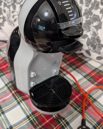 Macchina caffè Nescafe Dolce Gusto De Longhi