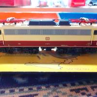 Locomotore elettrico della Roco il 114-487-2