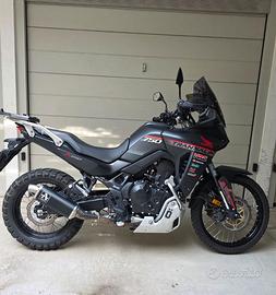 Honda Transalp 750 