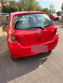 Toyota Yaris 2011