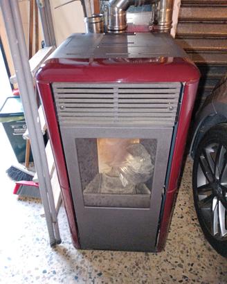 Idrostufa a pellet Edilkamin 11.3 kW + tubi 5  m.