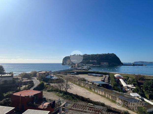 PALAZZINA A NAPOLI