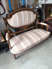 divanetto d'epoca 