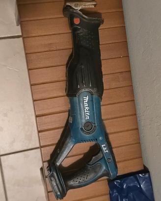 Makita sega oscillante a braccio 18V LXT