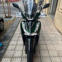 Honda SH 125 anno 2024 VERDE VETRO
