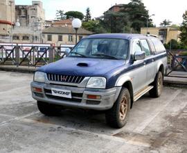 Mitsubishi L200 D.cab 2.5 tdi GLS 4wd