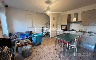 BILOCALE CON POSTO AUTO