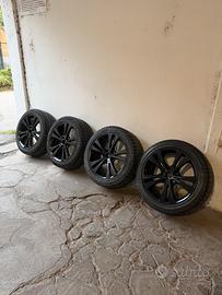 4 Gomme Invernali 225/45 R17 con Cerchi in Lega