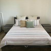 Camera da letto matrimoniale moderna - Nuova