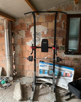 Rack con bilanciere e panca