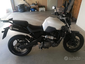 Yamaha MT03