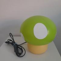 Lampada da comodino a forma di fungo